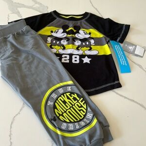 NWT Disney Mickey Mouse 2 piece pajama set